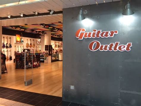 guitar center outlet